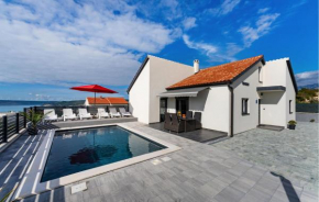 Beautiful Home In Maslenica With House Sea View